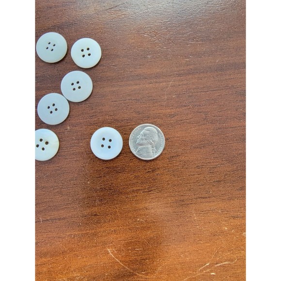 Vintage 9 Shell 4-hole buttons White Sewing Clothing Craft Buttons LOT - Picture 4 of 6